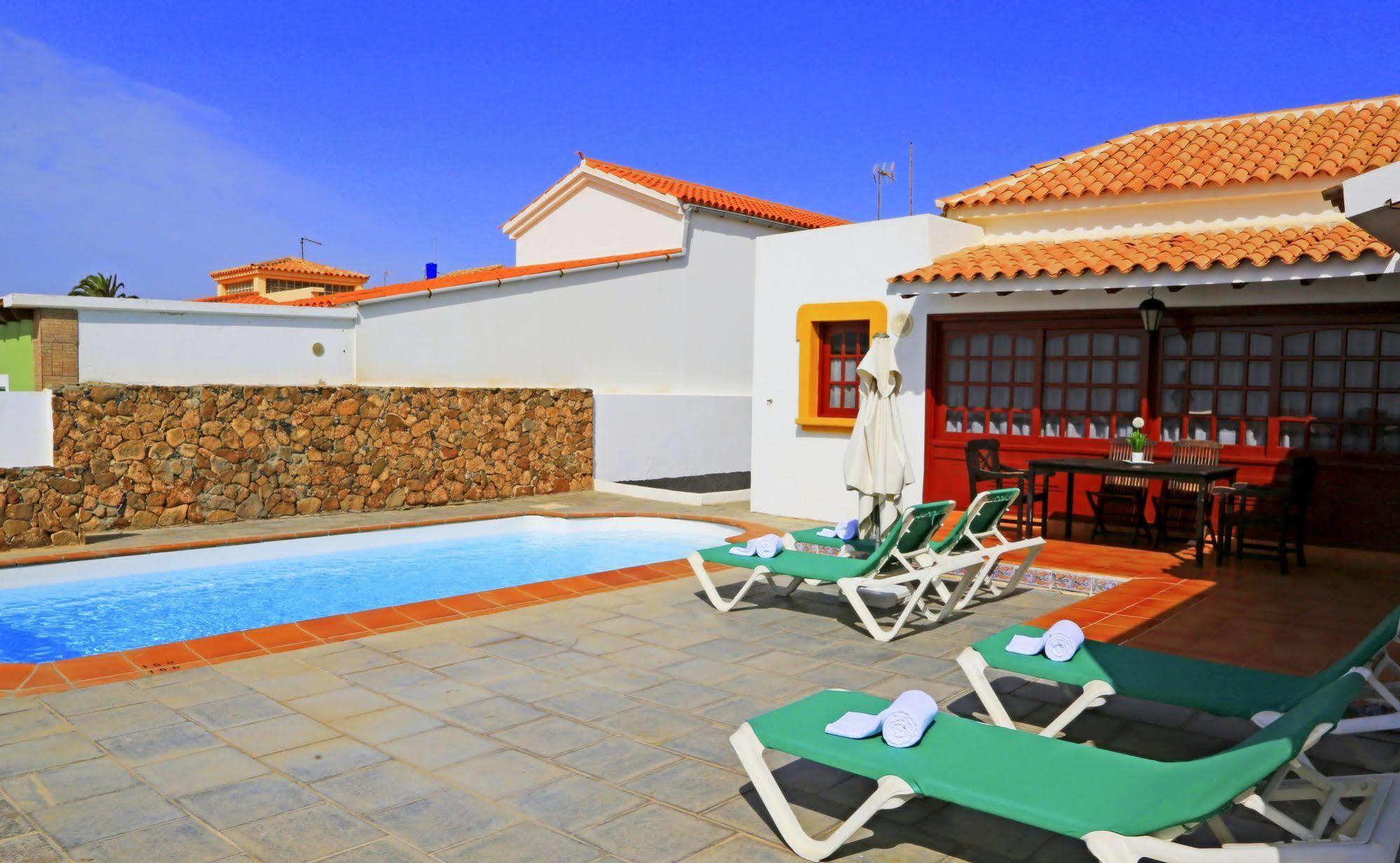 Vip Villas - Caleta Dorada Калета-де-Фусте Екстер'єр фото